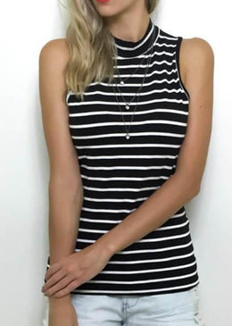 Blusa listrada cavada gola alta Composição 76% Viscose 20% Poliéster 04% Elastano 