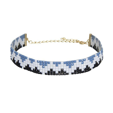  
Colar choker com faixa de mosaico e acabamentos em metais folheado a ouro 18k.
Tamanho: 25cm + 10cm extensor.
Embalagem personalizada
SKU: CLD0738-4 