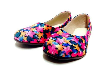 Sapatilha super descolada, ideal para um passeio no parque, diversas cores disponíveis (crie sua combinação que fabricamos),, forro de espuma super macio e palmilha ULTRA... 
