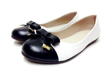 Sapatilha super descolada, ideal para um passeio no parque, diversas cores disponíveis (crie sua combinação que fabricamos), Detalhe dourado que não enferruja, forro de espuma... 