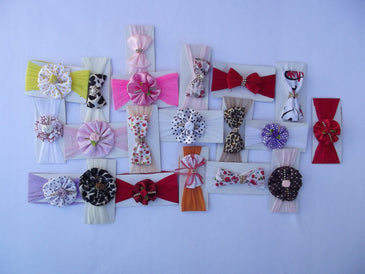 KIT COM 20 MINI FAIXAS PARA BEBE e MENINA  FAIXA DE CABELO IMPORTADA PARA SUA BEBÊ FICAR SUPER LINDA FAIXAS DELICADAMENTE PRODUZIDAS PARADEIXAR AINDA MAIS BELA A SUA... 