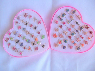 Kit com 36 Anéis Infantil Criança Regulável SUA FILHA SUPER LINDA E ESTILOSA COM ESSES ANÉIS DOURADOSANÉIS SUPER DELICADOS E MUITO LINDOS TODOS OS ANÉIS SÃO REGULAVEIS TEMOS... 