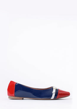 Sapatilha básica marinho com detalhes vermelho e laço branco.Ideal para usar no dia a dia.Cor: MarinhoTecido: - Tecido Sintético + Couro SintéticoMaterial:- Interno: Forro Cacharrel- Palmilha:... 