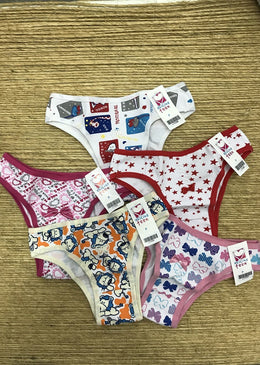 Kit composto por 3  calcinhas de algodão (lisas ou estampadas) super confortáveis, elástico de microfibra, estampas com lacinhos ou lisas com detalhes com brilho.tecido 94%... 