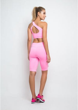Fabricado com tecido Authentic®, a proposta desse tecido é oferecer conforto. Ele proporciona ótima sustentação com elasticidade equilibrada. A alta capilaridade do fio ajuda a... 