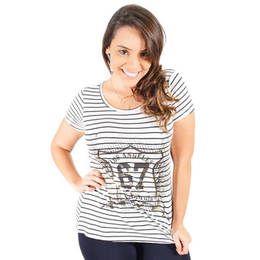 Modelo Baby Look Los Angeles 67 com excelente composição em tecido Viscolycra, perfeito para looks despojados e casuais no dia a dia. 