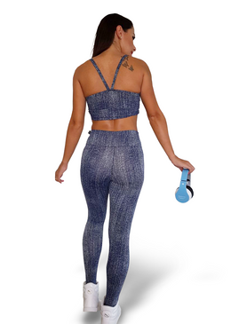 Calça Legging confeccionada em Supplex Poliamida Fitness com fio de elastano da marca Lycra Original de alta qualidade para academia e para o uso no seu dia a dia! Tecido em Supplex... 
