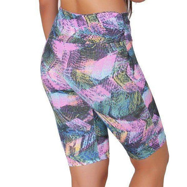Bermuda ciclista confeccionada em suplex estampado. Marca: Carioca FitComposição: 90% Poliéster e 10% Elastano 