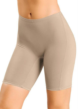 Bermuda Modeladora Anti-celulite, confeccionada em soft compress com fios. Modelo que possui recorte entre as pernas, para vestir melhor.Possui costura na lateral.Cintura média com elástico reforçado.Pernas com barra suave.Peça... 