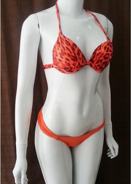 Biquine modelo com bojo ipermeavél, sua calcinha possui e a lateral um pouco mas larga,super confortavél!Modelagem foi desenvolvida, para valorizar ainda mas a silhueta feminina... 