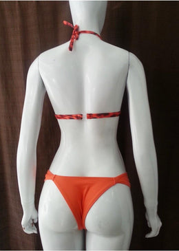 Biquine modelo com bojo ipermeavél, sua calcinha possui e a lateral um pouco mas larga,super confortavél!Modelagem foi desenvolvida, para valorizar ainda mas a silhueta feminina... 