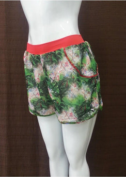Fabricado em tecido seda com caimento super leve e confortavél! Alem de sua leve transparência que ta um charme diferencial a peça! Composição: 100% Poliester... 