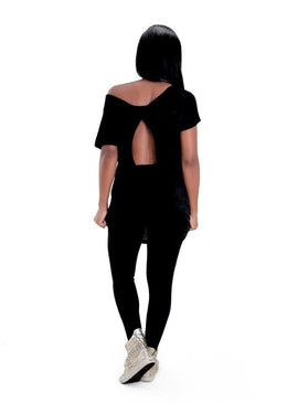 BLUSA LOLLA A FRENTE CONFECCIONA EM RADIOSA E AS COSTAS EM CREPE. COM UMA LINDA ESTAMPA NA FRENTE 