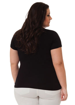 Marca: BerthageBlusa Plus Size em Viscolycra com Chiffon e EstampaComposição do Produto: Malha lisa: 94% viscose 6% elastano - Frente estampada: 100% poliésterImportante:- Os acessórios... 