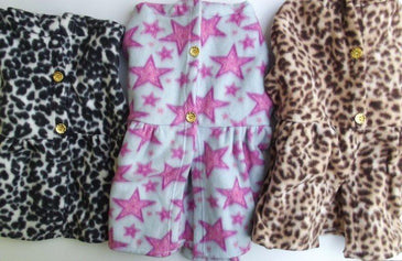 CASACO EM SOFT INFANTIL MENINA COM CAPUZ SUA FILHA LINDA, MARAVILHOSA E AQUECIDA NESTE INVERNO!! APROVEITE NOSSAS OFERTAS E FAÇA SUA FILHA BRILHAR DETÃO LINDA QUE FICARÁ... 