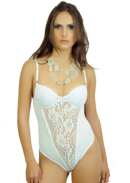 Lindo Body  com bojo produzido em microfibra lisa. com renda lisa. Com fechamento entre as pernas.Lindo, sexy, super confotável e moderno. Composição:82 % Poliamida18 % Elastano100... 