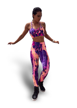 Anúncio de Kit Conjunto 01 Legging + 01 Top na estampa Pink Splash Será enviado o Conjunto com as peças do mesmo tamanho.No caso, se escolher... 