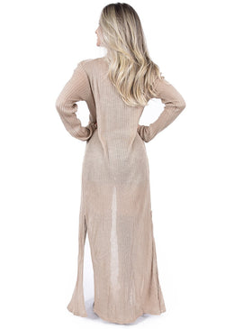 Kimono longo com abertura lateral, tecido linho. Peça bem chique com cordão e acessórios ponta .Despojado e lindo para esse inverno. CONFECCIONADO  EM 100% ACRÍLICOTAMANHO ÚNICO... 
