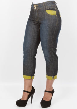 Calça Jeans Capri Cintura Alta Feminina com Elástico na Cintura, 98% Algodão e 2% Elastano 