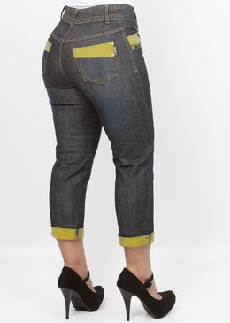 Calça Jeans Capri Cintura Alta Feminina com Elástico na Cintura, 98% Algodão e 2% Elastano 