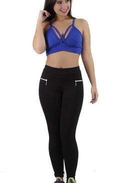 Do treino para a balada, a Legging com Zíper é a versão fashion feita para acender seu look - perfeita para combinar com tops croppeds... 