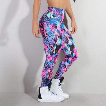 Calça legging  em poliamida estampada
Marca: Carioca Fit
Composição: 90% Poliamida e 10% Elastano 