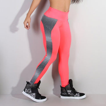 Calça fitness em poliamida lisa com recortes em poliamida da mesma cor com  material emborrachado antiderrapanteMarca: Carioca FitComposição: 90% Poliamida e 10% Elastano 