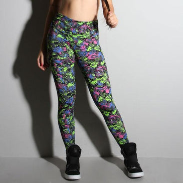 Fusô fitness estampada com cintura franzida nas laterais e cós com altura média todo confeccionado em tecido duplo.Marca: CariocaFit 