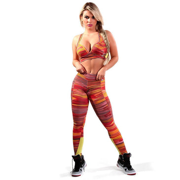 Calça Fitness Fuso C/ Tela, modelando o corpo feminino para correr, caminhar, malhar na Academia, no Crossfit, Funcional, nas aulas de Pilates, Ioga, aulas de... 