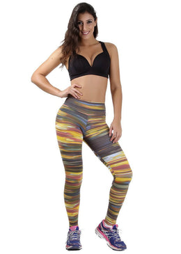 Calça Fitness Fuso Emy Estampada, modelando o corpo feminino para correr, caminhar, malhar na Academia, no Crossfit, Funcional, nas aulas de Pilates, Ioga, aulas de... 
