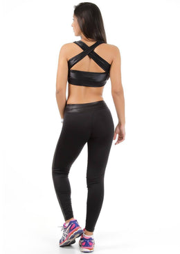 Calça Fitness Fuso Frente em Cirre, modelando o corpo feminino para correr, caminhar, malhar na Academia, no Crossfit, Funcional, nas aulas de Pilates, Ioga, aulas... 