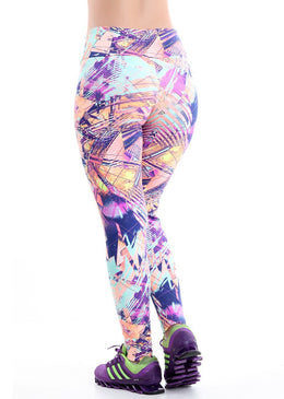 Calça Fitness Fuso Suplex Estampado Flúor, modelando o corpo feminino para correr, caminhar, malhar na Academia, no Crossfit, Funcional, nas aulas de Pilates, Ioga, aulas... 