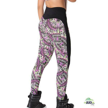 Calça Fusô Estampada com recorte.  Fabricante: Carioca Fit Composição: 90% Poliéster 10% Elastano 