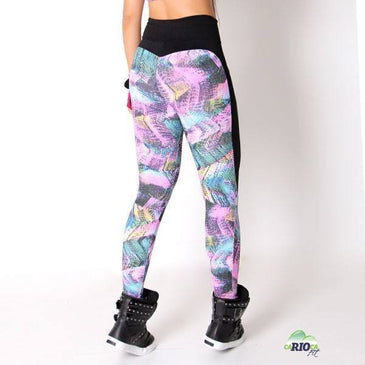 Calça Fusô Estampada com recorte.  Fabricante: Carioca Fit Composição: 90% Poliéster 10% Elastano 