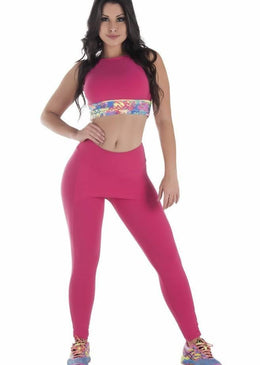 Calça com tapa Frontal.É fabricado em um tecido de textura extremamente macia com elasticidade equilibrada, proporciona conforto térmico, bem-estar pelo toque macio e possui o... 