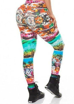 Calça fusô, fabricada com o Fabricado em poliamida de alta qualidade, com estampa digital e localizada;cós com elástico embutido, foi desenvolvida com estampas lindas e... 