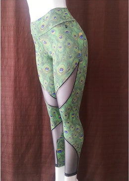 Um produto da Marca D'JM Fitness  Calça fusô, fabricada com o tecido Light®, foi desenvolvida para dar maior conforto nas atividades físicas e se tornaram... 
