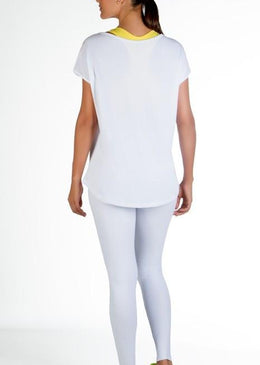 Calça fusô, fabricada com o tecido Struttura, foi  desenvolvida para dar maior conforto nas atividades físicas e se tornaram peças chave no guarda-roupa de toda... 