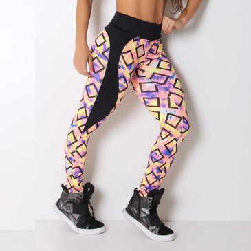 
Calça legging fusô para academia confeccionada em tecido poliéster
Marca: Carioca Fit
Composição: 90% Poliéster e 10% Elastano
 