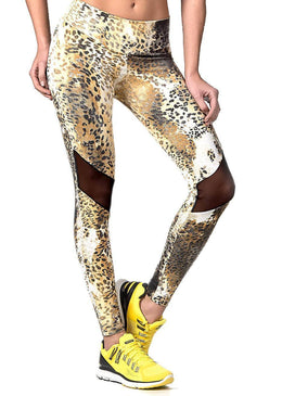 Calça Fuso Fitness Xadrez Verde com Tule Estampado, modelando o corpo feminino para correr, caminhar, malhar na Academia, no Crossfit, Funcional, nas aulas de Pilates,... 