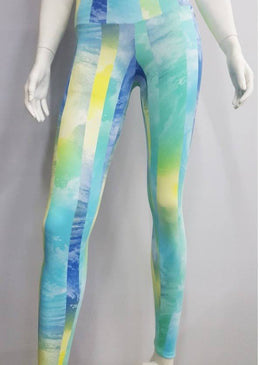 Um produto da Marca D'JM Fitness  Calça fusô, fabricada com o tecido Light®, foi desenvolvida para dar maior conforto nas atividades físicas e se tornaram... 