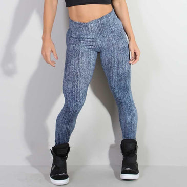 Calça legging fabricada em poliamida estampada Marca: Carioca FitComposição: 90% Poliamida e 10% Elastano 