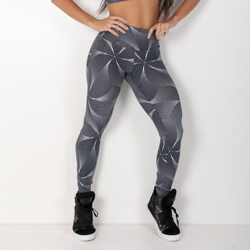 Calça legging fusô em tecido suplex de poliamida Santa Constância
Marca: Carioca Fit 
Composição: 90% Poliamida e 10% Elastano 