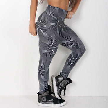 Calça legging fusô em tecido suplex de poliamida Santa Constância
Marca: Carioca Fit 
Composição: 90% Poliamida e 10% Elastano 