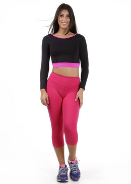 Calça Fitness Legging Emy Suplex Liso, modelando o corpo feminino para correr, caminhar, malhar na Academia, no Crossfit, Funcional, nas aulas de Pilates, Ioga, aulas... 