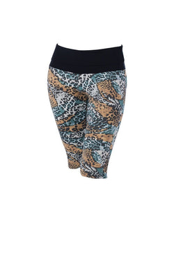 Calça Corsário Fitness Poliamida Tania Estampado Cós Alto Estampado modelando o corpo feminino para correr caminhar malhar na Academia no Crossfit Funcional nas aulas de... 