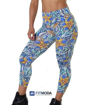 Legging Estampada fitness com cintura de altura média. Cós confeccionado em tecido duplo ajudando a modelar o abdômen. Curta a academia com maior estilo. Marca:... 