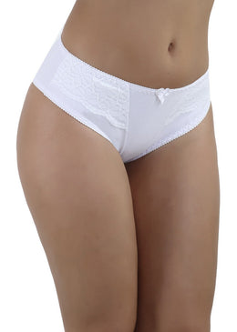  Calça cotton lisa básica, lateral larga, detalhe com renda frontal nas laterais, a renda sobre o cotton, elástico cintura e perna. Composição: 92% algodão 8%... 