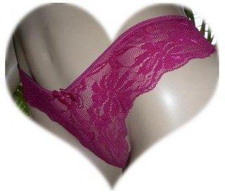 calcinha confeccionada em renda de xelente e qualidade em estilo calessom , so que mais cavada ,calcinha super confortavel e sex para usar no dia... 
