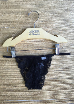 KIT COM 3 TANGAS FABULOSAS, TODA EM RENDA, COM FORRO DE ALGODÃO, CORES VARIADAS, FIO DENTAL SEM ELÁSTICO, MEGA SENSUAL E O QUE É MAIS... 